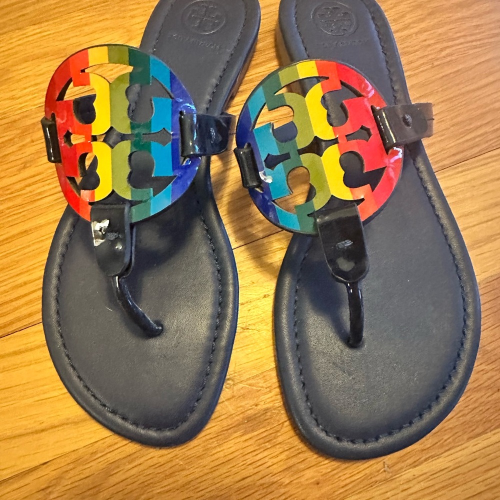 Tory Burch navy Blue Sandals with Rainbow Medallion